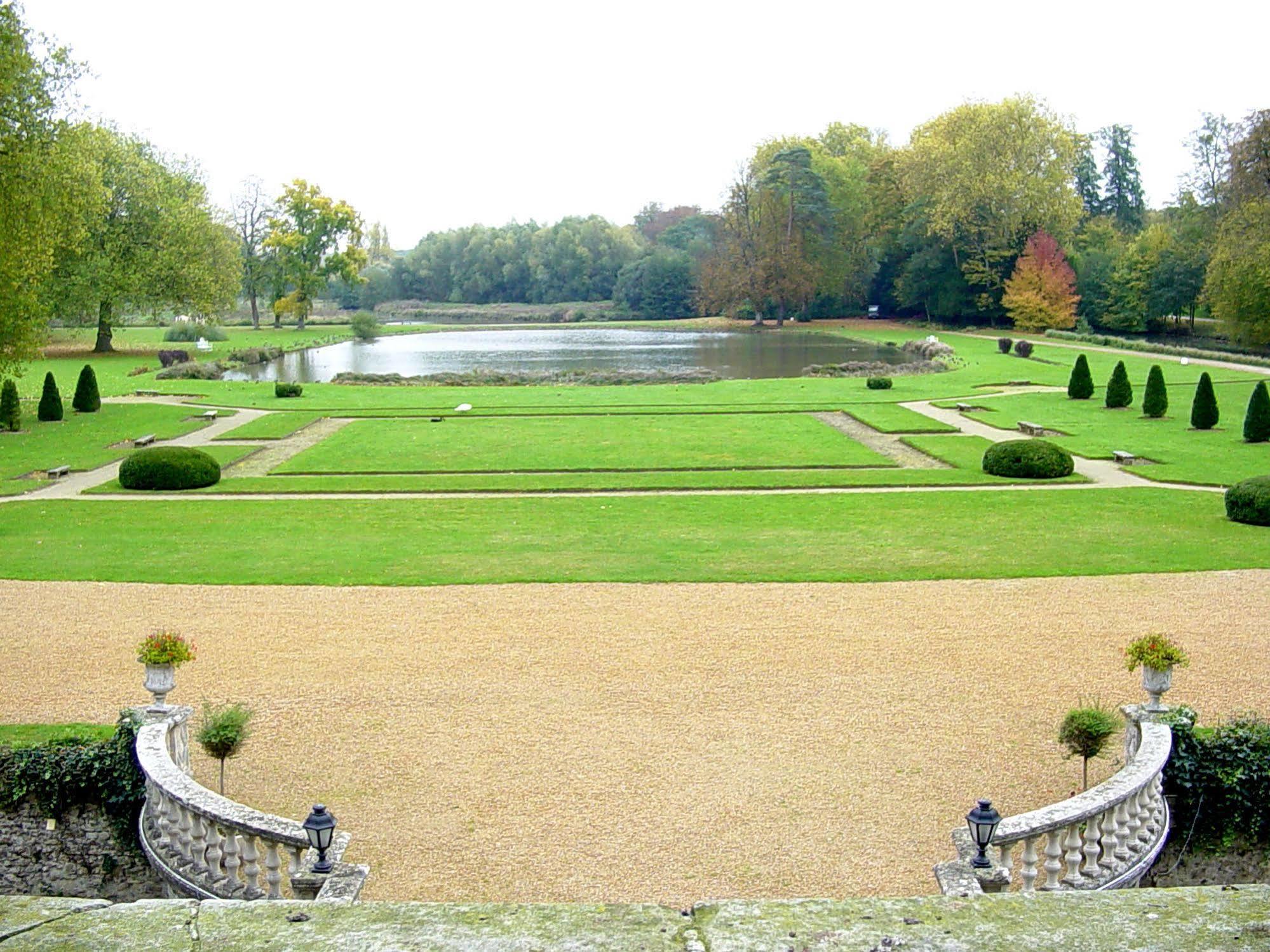 Chateau D'Esclimont Saint-Symphorien-le-Chateau Eksteriør bilde